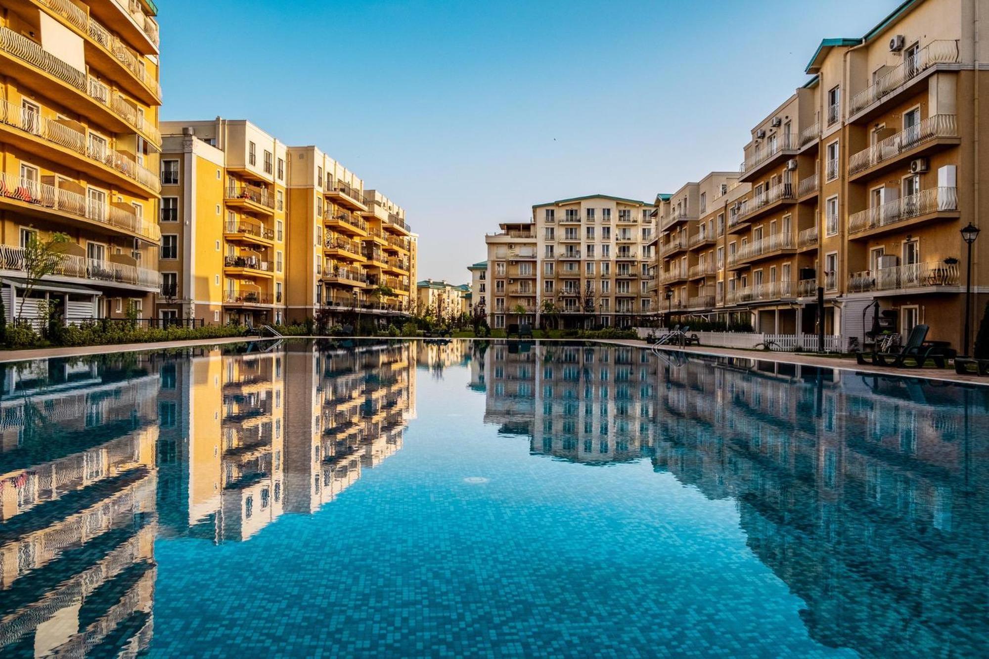 Double Studio A306 Stayinn By Cosmopolis Stefanestii de Jos Экстерьер фото